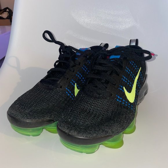 Nike Air VaporMax Flyknit 3 Black size 8W - Picture 1 of 4